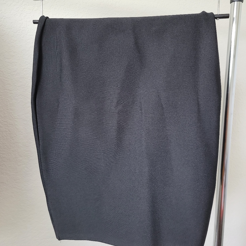 Bodycon knee length skirt